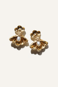 ETRUSCAN SHELL EARRINGS - MUTTER