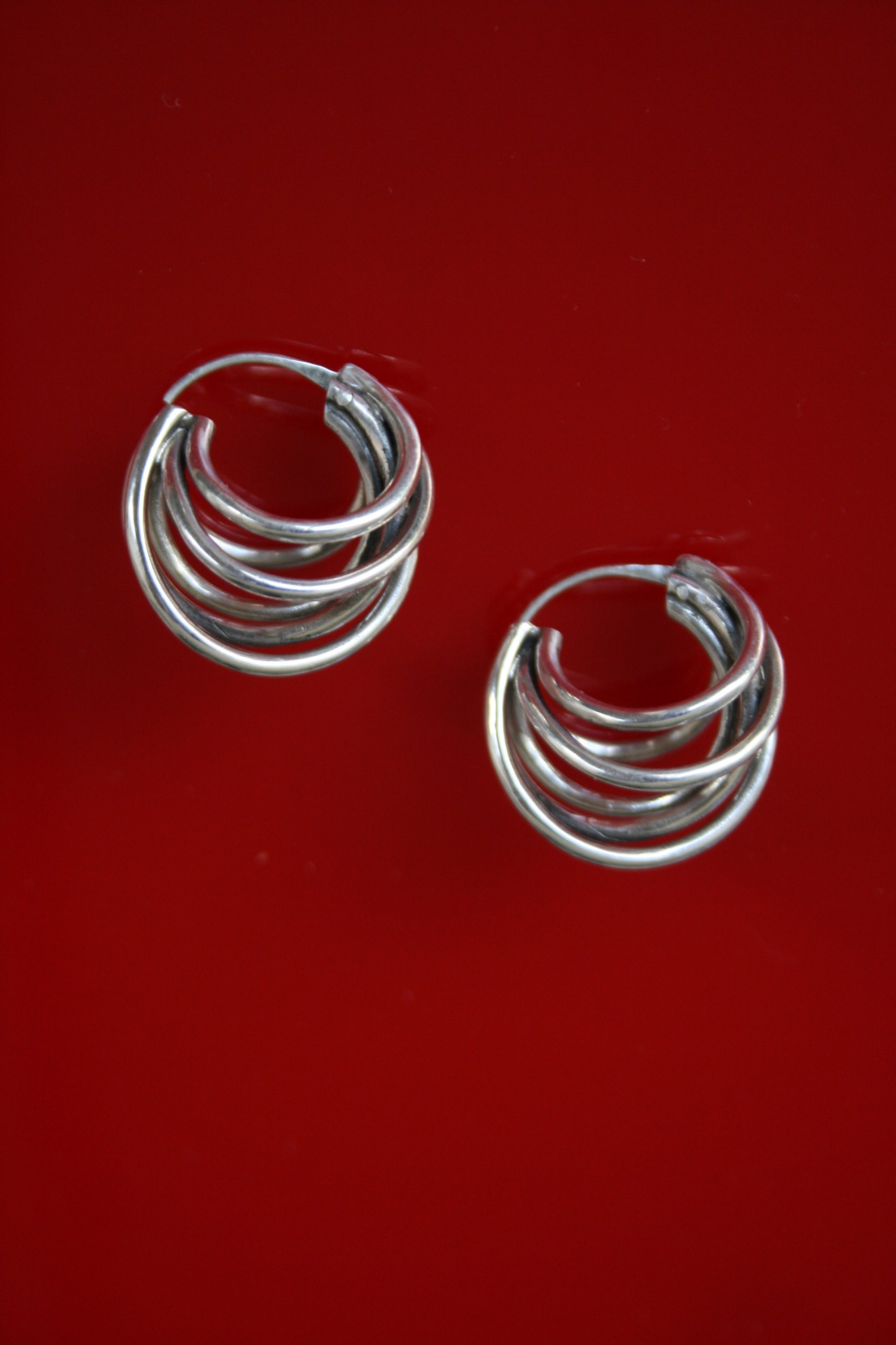 STACKED HOOPS (SILVER) - MUTTER
